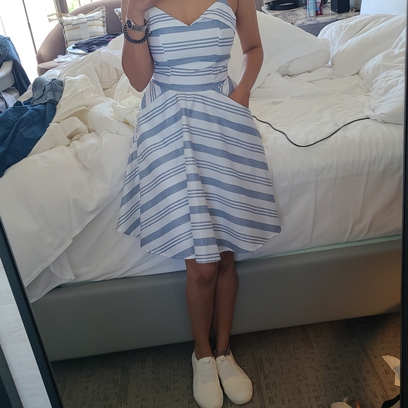 Frencesca's white and blue dress - small - Picture 2 of 2